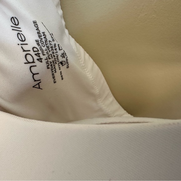 Bra - Picture 2 of 2